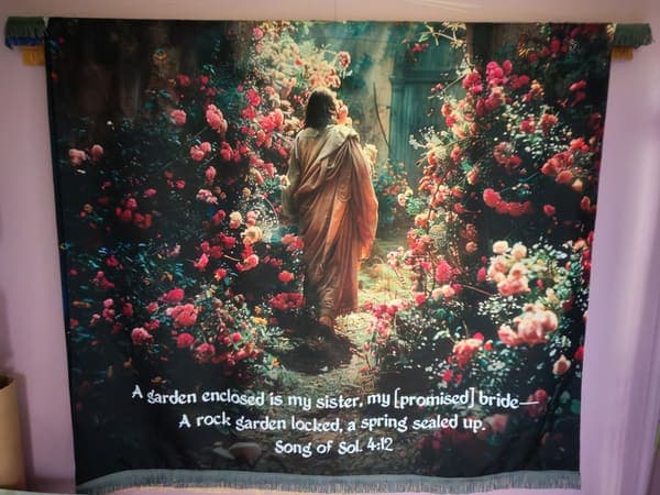 A garden enclosed (Song of Songs 4:12)